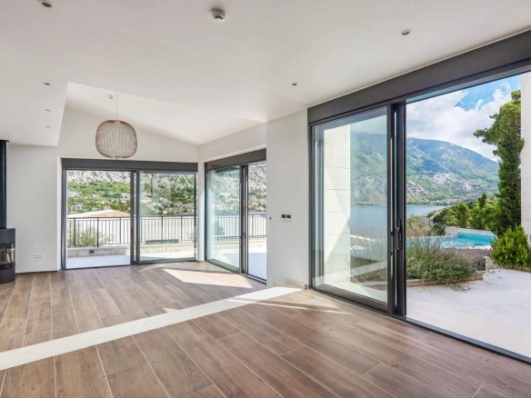 Kuća 456 m² – Prčanj, Kotor — fotografija 3
