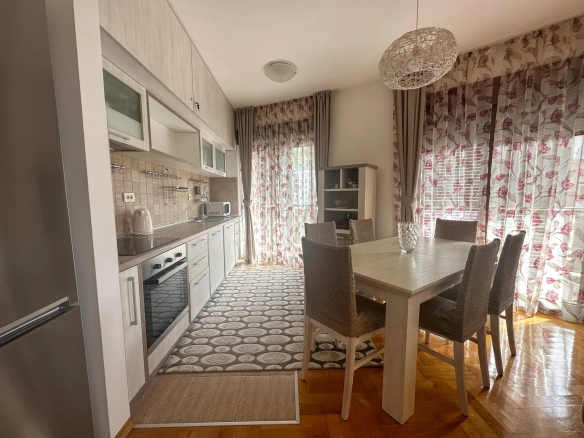 Dvosoban stan 88 m² – Bečići, Budva — fotografija 2