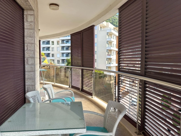 Dvosoban stan 88 m² – Bečići, Budva — fotografija 15