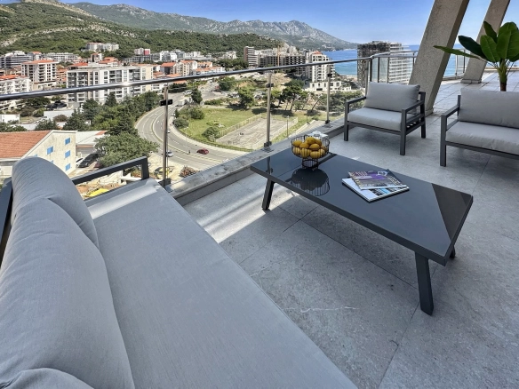 Dvosoban stan 95 m² – Bečići, Budva — fotografija 7