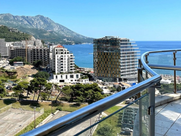 Dvosoban stan 95 m² – Bečići, Budva — fotografija 8