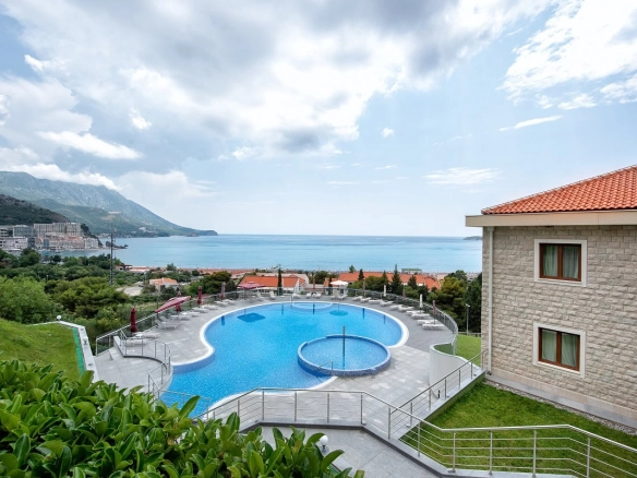 Dvosoban stan 95 m² – Bečići, Budva — fotografija 11