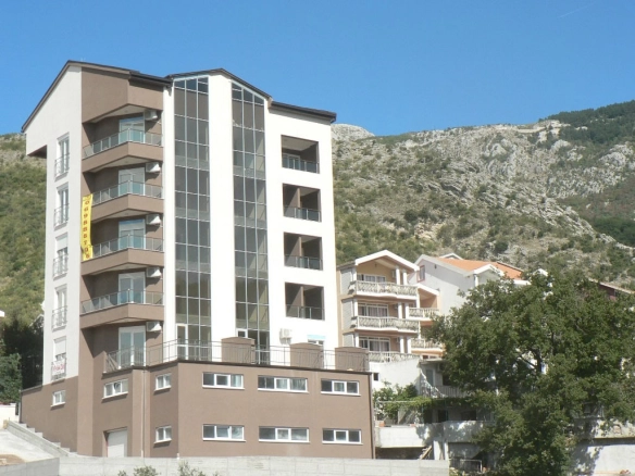 Dvosoban stan 79 m² – Bečići, Budva — fotografija 3