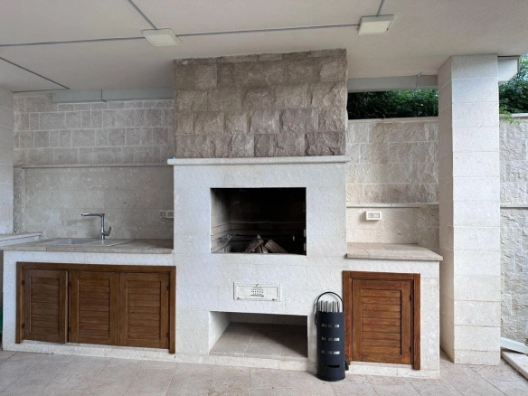 Kuća 400 m² – Bečići, Budva — fotografija 2