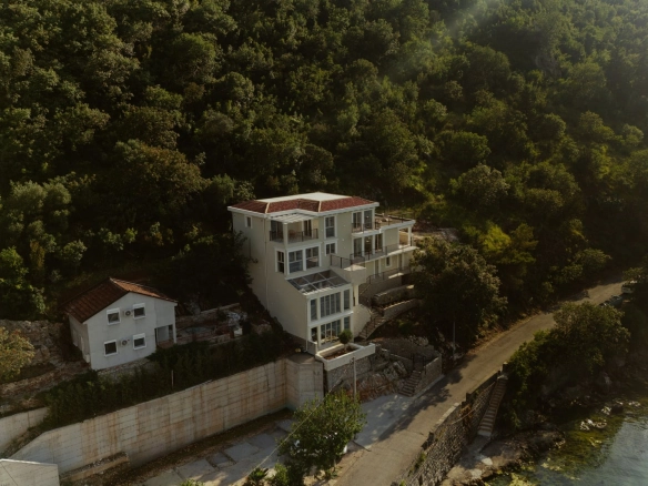 Kuća 400 m² – Stoliv, Kotor — fotografija 4