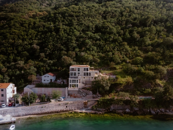 Kuća 400 m² – Stoliv, Kotor — fotografija 5