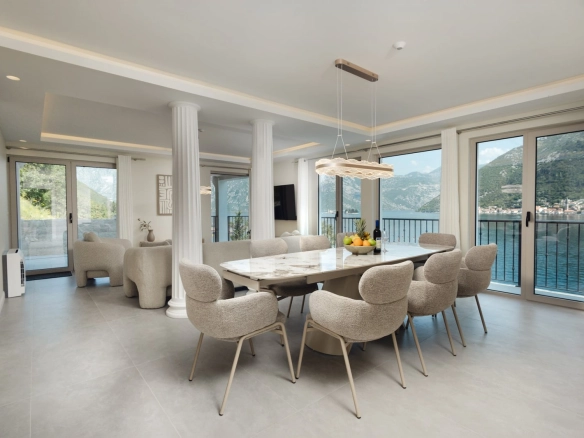 Kuća 400 m² – Stoliv, Kotor — fotografija 12