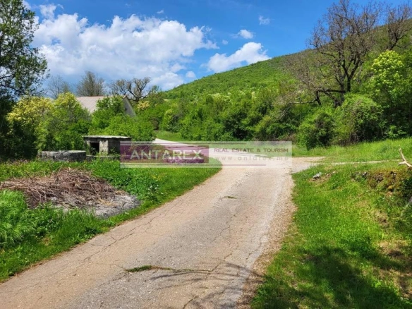 Plac 159.000 m² – Nikšić — fotografija 9