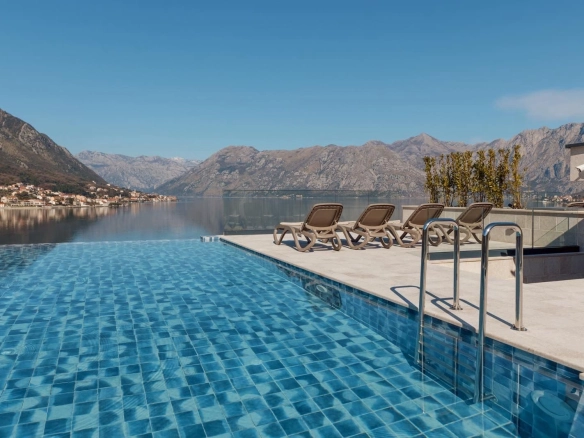 Dvosoban stan 84 m² – Dobrota, Kotor — fotografija 2