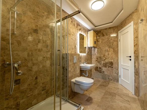 Trosoban stan 160 m² – Pržno, Budva — fotografija 11
