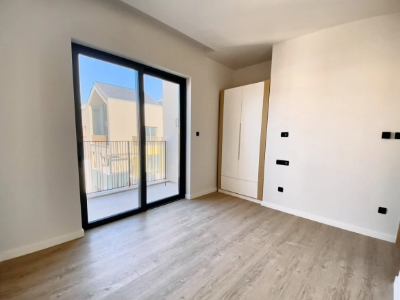 Dvosoban stan 102 m² – Tivat — fotografija 3