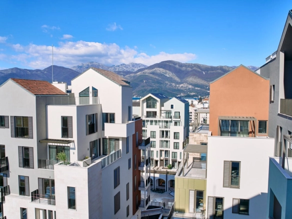 Dvosoban stan 102 m² – Tivat — fotografija 10