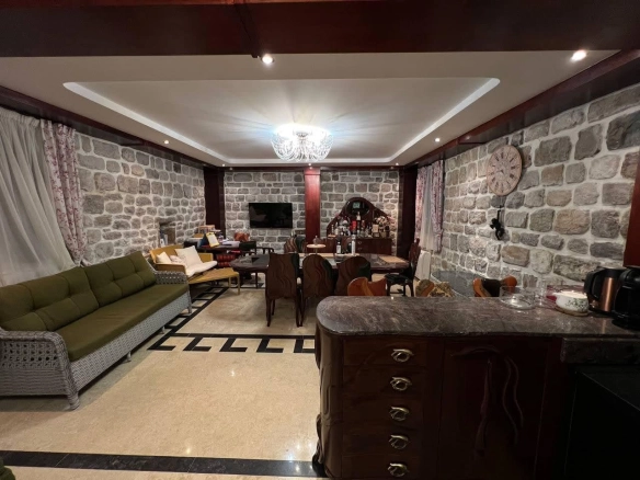 Kuća 300 m² – Kamenari, Herceg Novi — fotografija 7