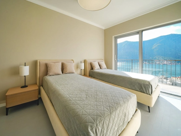 Trosoban stan 158 m² – Dobrota, Kotor — fotografija 8