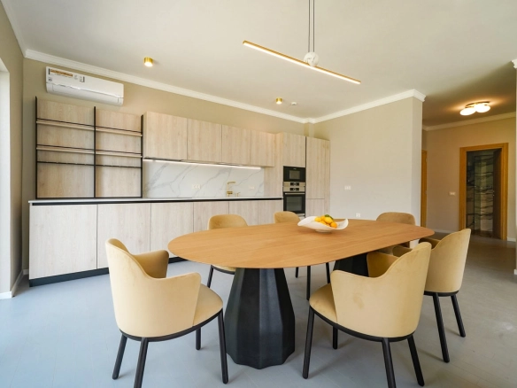 Trosoban stan 158 m² – Dobrota, Kotor — fotografija 11