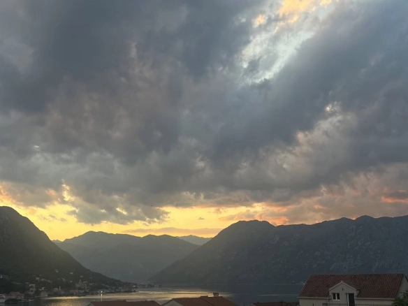 Dvosoban stan 62 m² – Dobrota, Kotor — fotografija 8