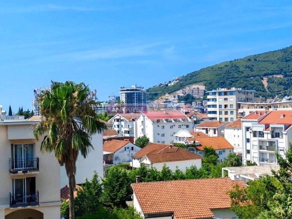 Trosoban stan 99 m² – Budva — fotografija 2