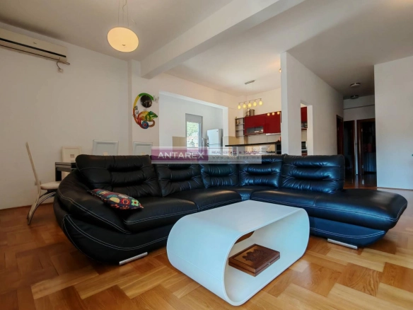 Trosoban stan 99 m² – Budva — fotografija 4