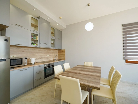 Dvosoban stan 96 m² – Bečići, Budva — fotografija 11
