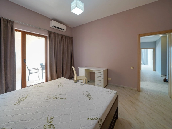 Dvosoban stan 96 m² – Bečići, Budva — fotografija 15
