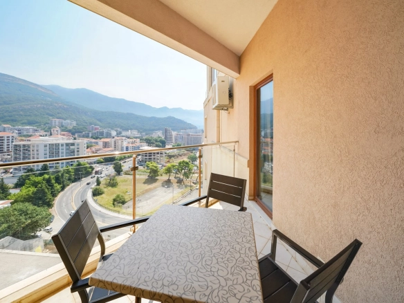 Dvosoban stan 96 m² – Bečići, Budva — fotografija 19
