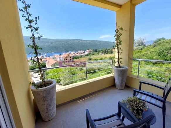 Trosoban stan 110 m² – Đenovići, Herceg Novi — fotografija 6
