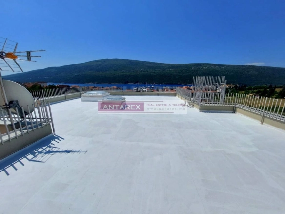 Trosoban stan 110 m² – Đenovići, Herceg Novi — fotografija 14