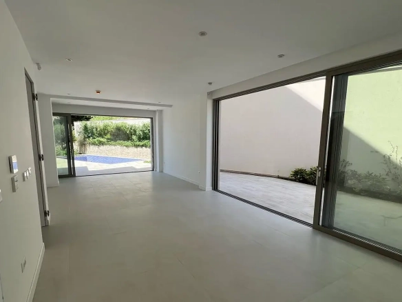 Dvosoban stan 246 m² – Tivat — fotografija 2