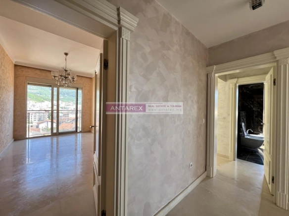 Trosoban stan 640 m² – Budva — fotografija 7