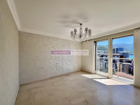 Trosoban stan 640 m² – Budva — fotografija 9