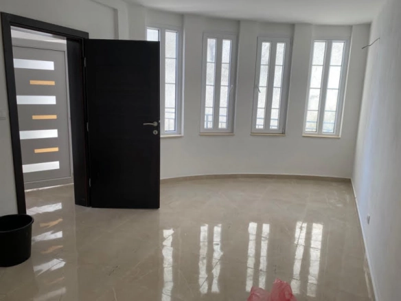 Kuća 300 m² – Šušanj, Bar — fotografija 2