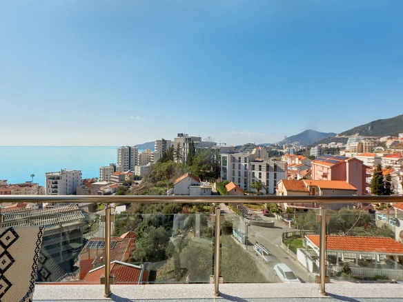 Trosoban stan 150 m² – Bečići, Budva — fotografija 17