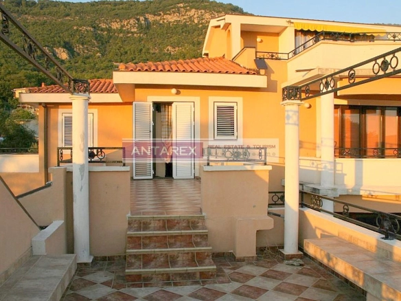 Kuća 450 m² – Kavač, Kotor — fotografija 12