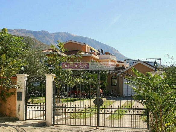 Kuća 450 m² – Kavač, Kotor — fotografija 15
