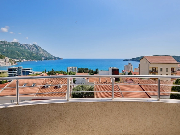 Trosoban stan 113 m² – Bečići, Budva — fotografija 11