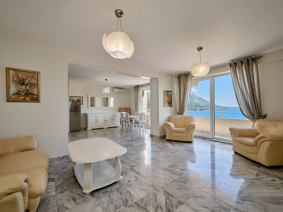 Trosoban stan 113 m² – Bečići, Budva — fotografija 15