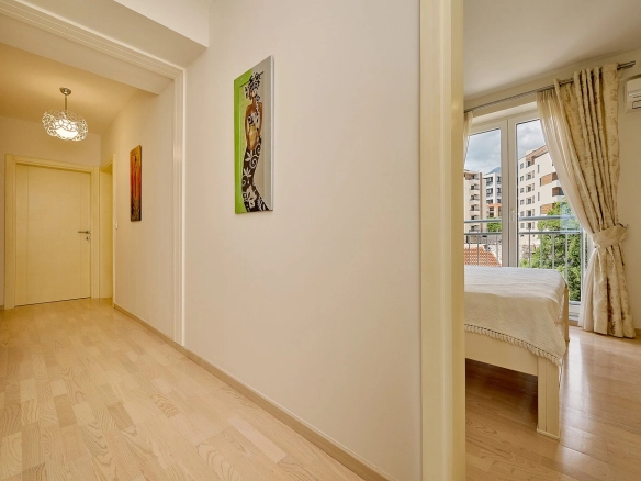 Trosoban stan 113 m² – Bečići, Budva — fotografija 20