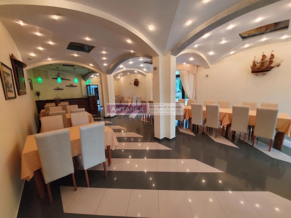 Poslovni prostor 1.100 m² – Bijela, Herceg Novi — fotografija 3