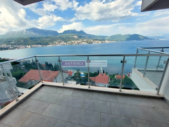 Dvosoban stan 90 m² – Njivice, Herceg Novi — fotografija 5