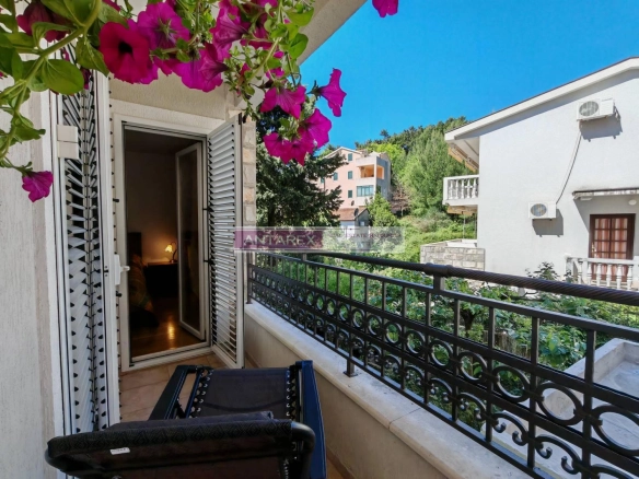 Dvosoban stan 76 m² – Petrovac, Budva — fotografija 11