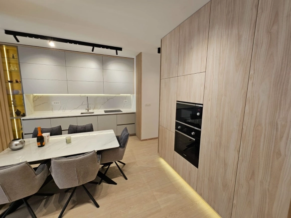 Trosoban stan 86 m² – Budva — fotografija 10