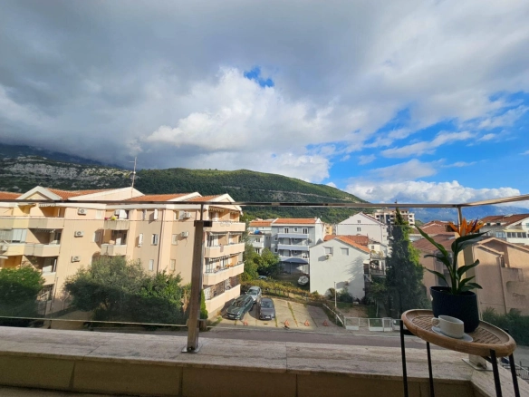 Trosoban stan 86 m² – Budva — fotografija 11
