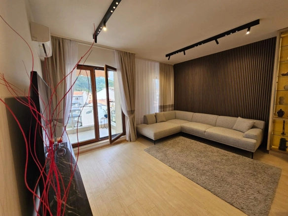 Trosoban stan 86 m² – Budva — fotografija 12