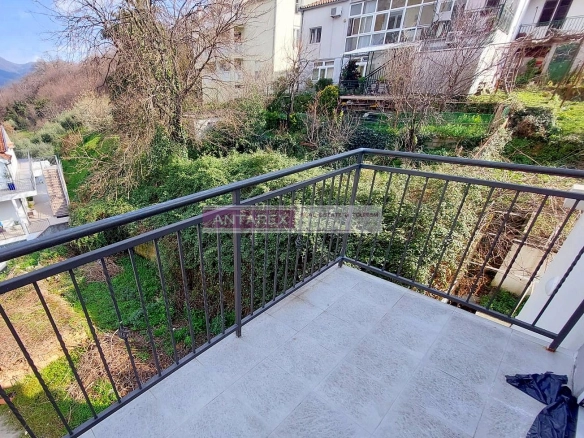 Trosoban stan 73 m² – Herceg Novi — fotografija 6