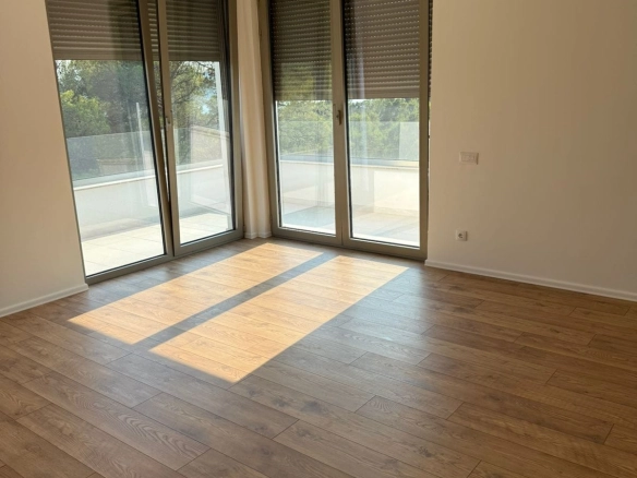 Dvosoban stan 113 m² – Tivat — fotografija 11