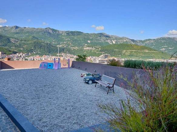 Trosoban stan 264 m² – Budva — fotografija 20