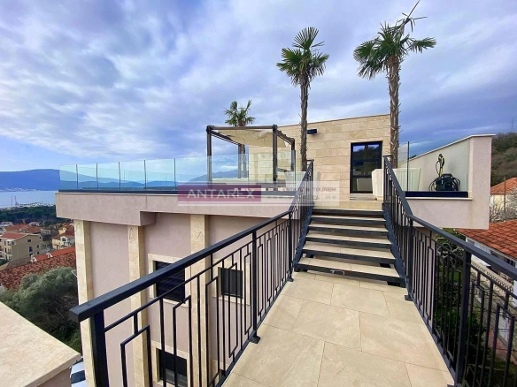 Dvosoban stan 55 m² – Tivat — fotografija 9