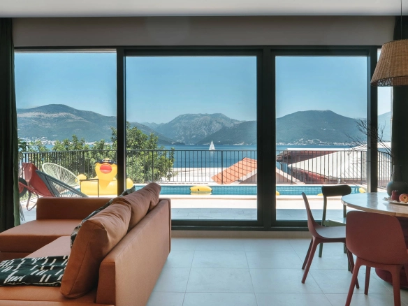 Kuća 200 m² – Krašići, Tivat — fotografija 15