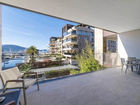 Jednosoban stan 83 m² – Tivat — fotografija 4