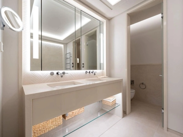 Četvorosoban stan 350 m² – Tivat — fotografija 13